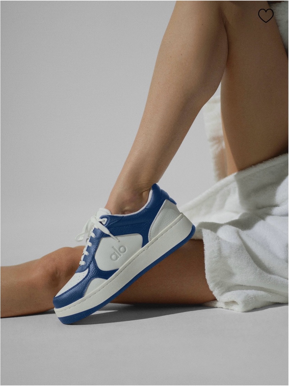 NEW IN BOX ALO YOGA RECOVERY SNEAKERS UNISEX IN 8.5